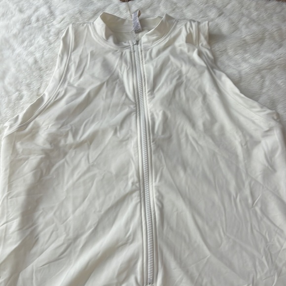 Skims one piece swimsuit - Picture 5 of 9